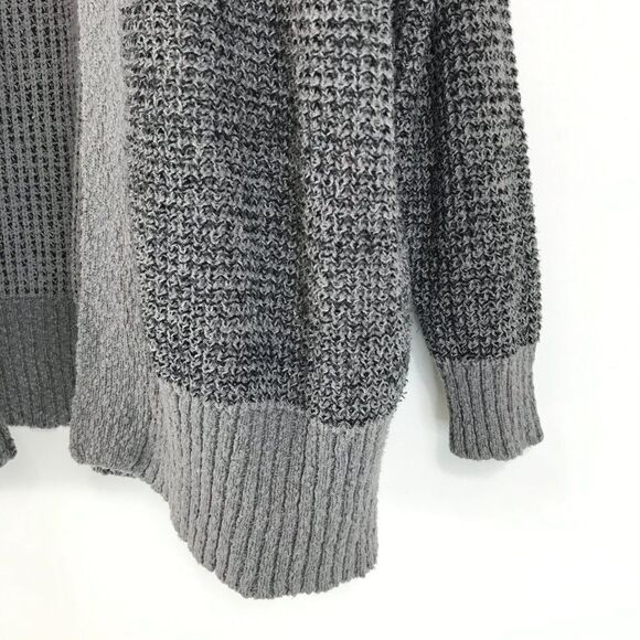 Urban Outfitters Oversized Knit Cardigan Women's Size Small Cotton Blend Stretch - Picture 2 of 10